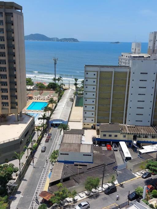 Guarujá, Astúrias, 3 Suítes, 1 quadra da praia Exterior foto